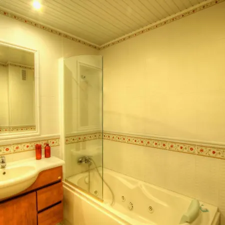 Balcony With View, Private Garage, An Elevator Apartment Setubal Exterior photo